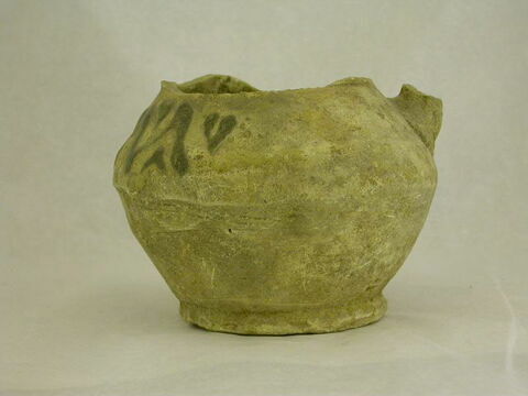 Cruche fragmentaire, image 2/2