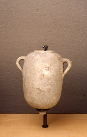 vase