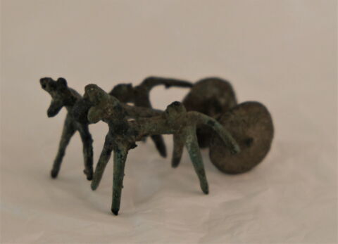 figurine, image 2/3