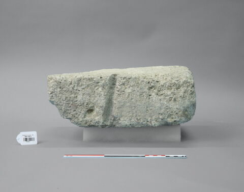 relief ; fragment