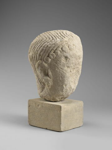 statue ; tête