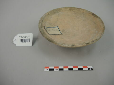 vase, image 2/3