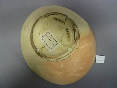 vase, image 8/11