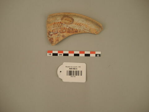 vase ; fragment, image 2/2
