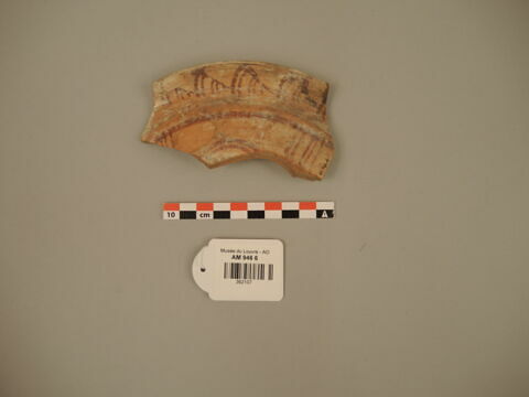 vase ; fragment, image 2/2