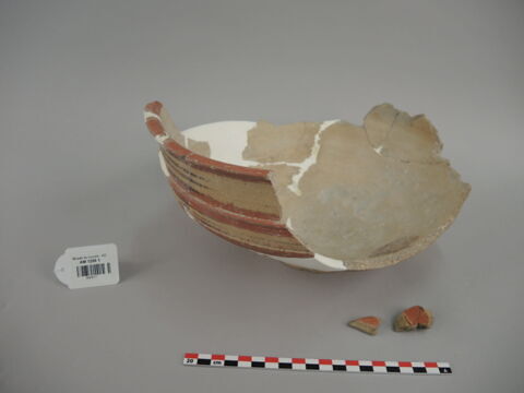 vase, image 2/4
