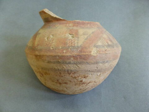 vase ; fragment