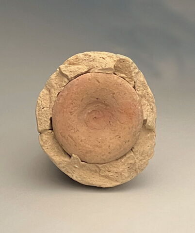 bouchon de jarre conique ; empreinte de sceau, image 2/2