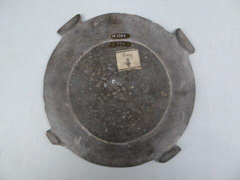 mortier à oreilles ; plat, image 2/3