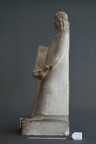 Moulage de la statue naophore du Musée du Vatican inv. 22690, image 4/4