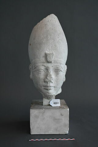 Moulage d'une tête royale Louvre E 10969, image 1/4