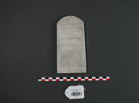 copie miniature d'une stèle d'Abydos, image 1/1