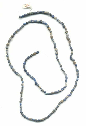 perles ; collier, image 2/2