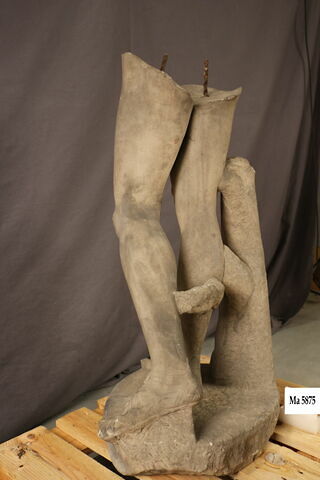 statue, image 4/4