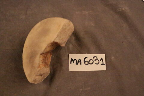 fragment, image 2/2