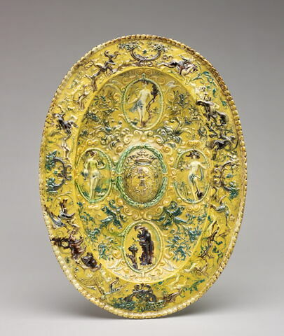 Plat ovale : armoiries de Charles-Emmanuel 1er (1562-1630), duc de Savoie
