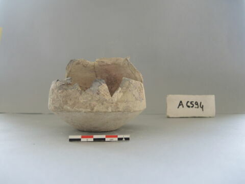 vase, image 3/4
