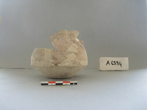 vase, image 4/4