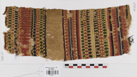 décor de textile ; fragment