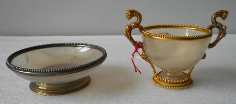 Soucoupe, image 2/3