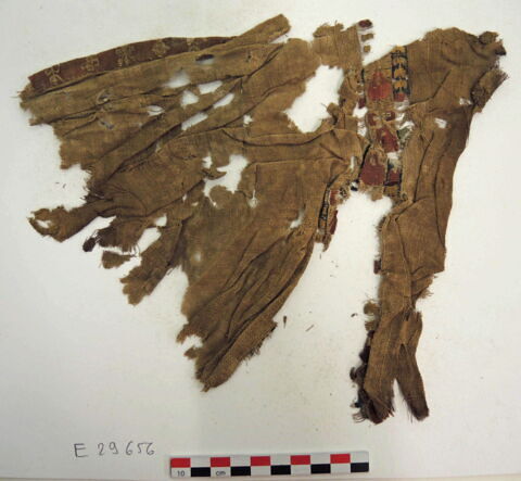 tunique  ; clavus  ; bande décorative d'habillement ; fragments, image 2/2