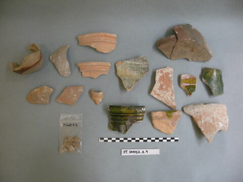 objet indéterminé, fragment, image 3/3