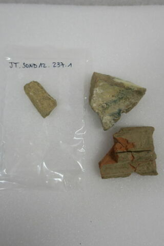objet indéterminé, fragment