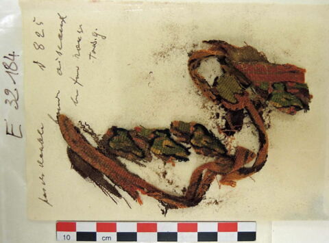 décor de textile ; fragments, image 2/2
