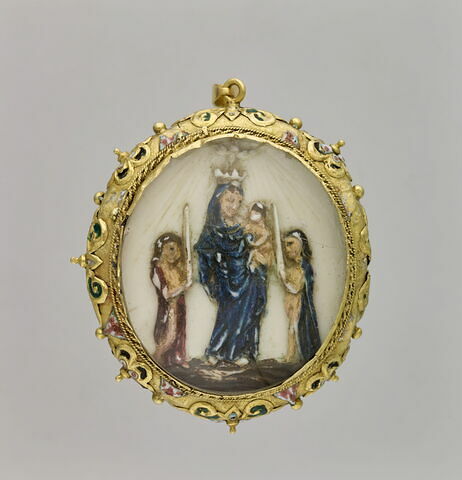 Médaillon ovale en ivoire polychromé : Crucifixion et Vierge à l'Enfant, image 2/4