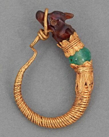 boucle d'oreille, image 3/5