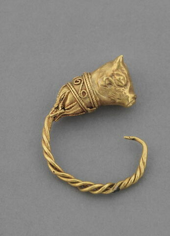 boucle d'oreille, image 2/2