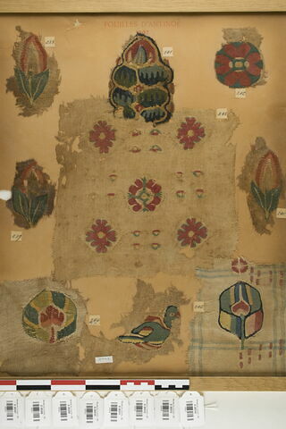 châle ; décor de textile ; fragments