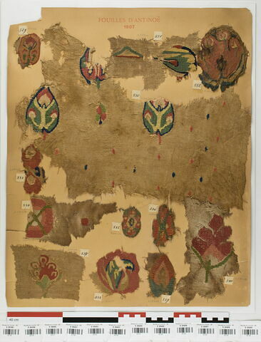 décor de textile ; fragments, image 1/1