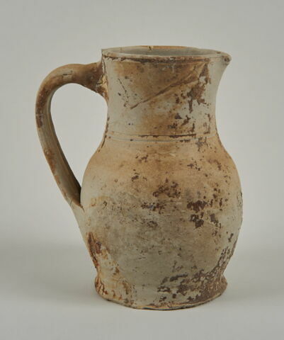 pichet, image 2/2