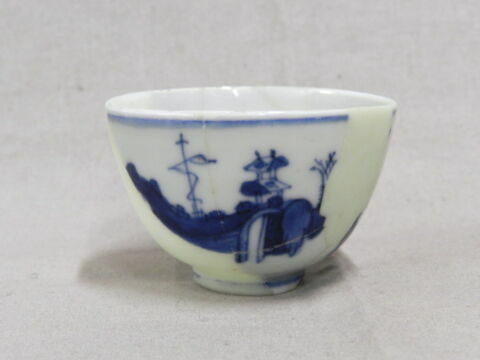 tasse ; godet, image 2/5