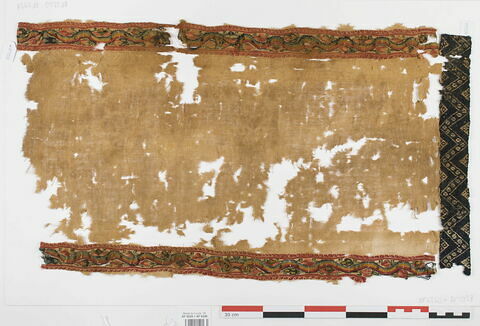 tunique ; clavus ; bande décorative d'habillement ; fragments, image 1/1
