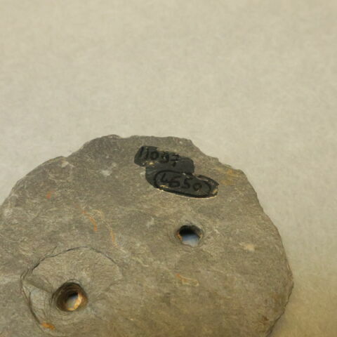 objet indéterminé, image 2/2