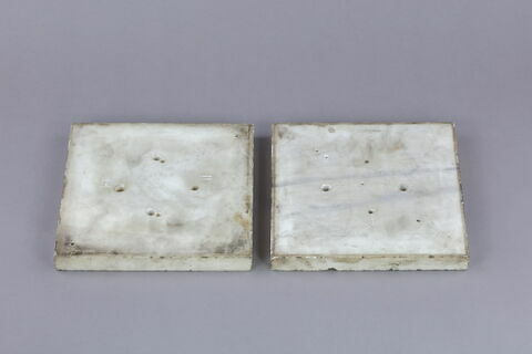 Paire de socles carrés en marbre blanc, image 1/1