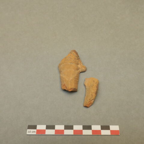 figurine, fragment, image 3/4