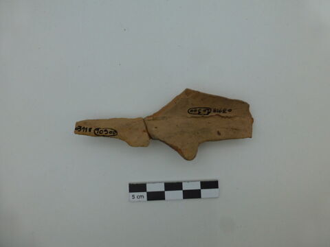 figurine, fragment, image 2/4