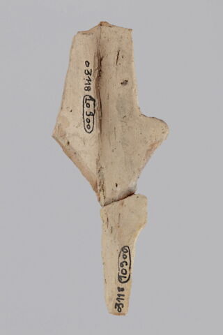 figurine, fragment, image 2/2