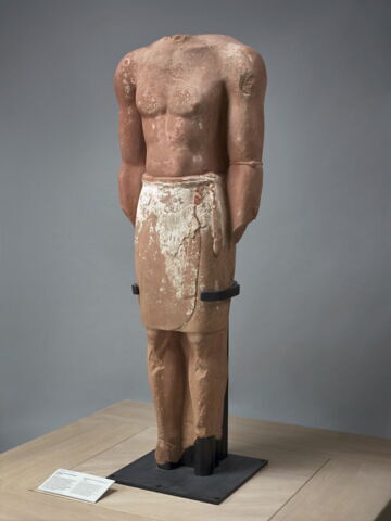 sculpture, image 2/10