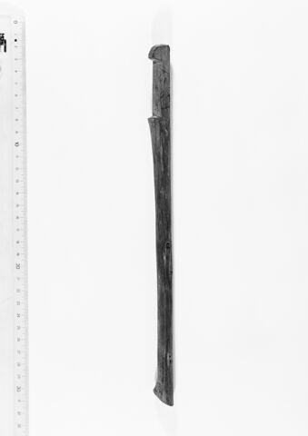 hache  ; simulacre, image 3/4