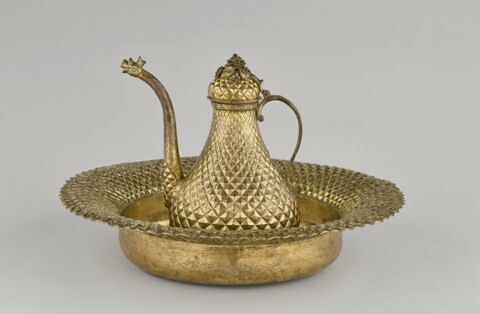Aiguière au nom de la princesse Mihrimah Sultan (1812-1838), image 6/11