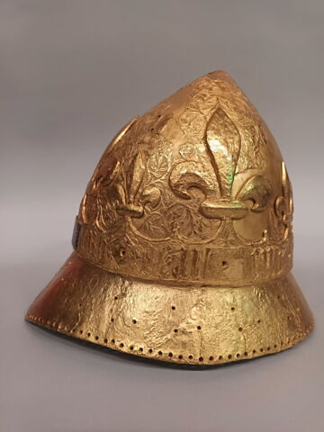 casque ; reproduction moderne, image 2/6