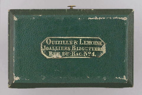 Boîte avec le chiffre H et L et son écrin, image 7/9