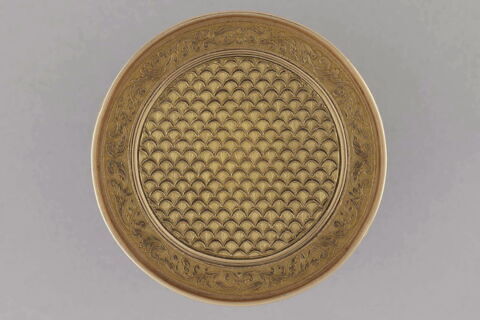 Boîte ronde avec portrait d'homme, image 4/6