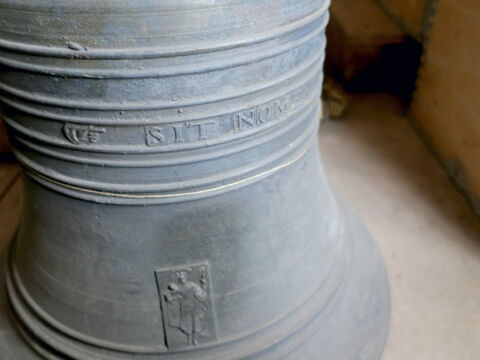cloche, image 7/8