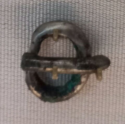 Bouclette en argent et son ardillon