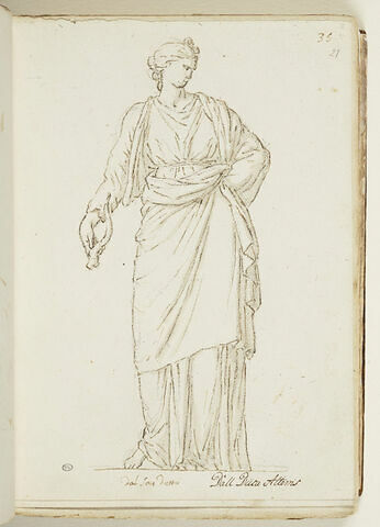 Femme debout, drapée, vue de face, tenant une corne dans la main droite..., image 1/3